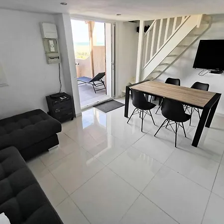 Grande Bleue - T2 Mezzanine 6 Couchages Port Mae-0464